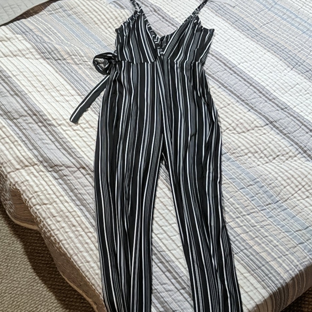 Jump suit, size small, black/white